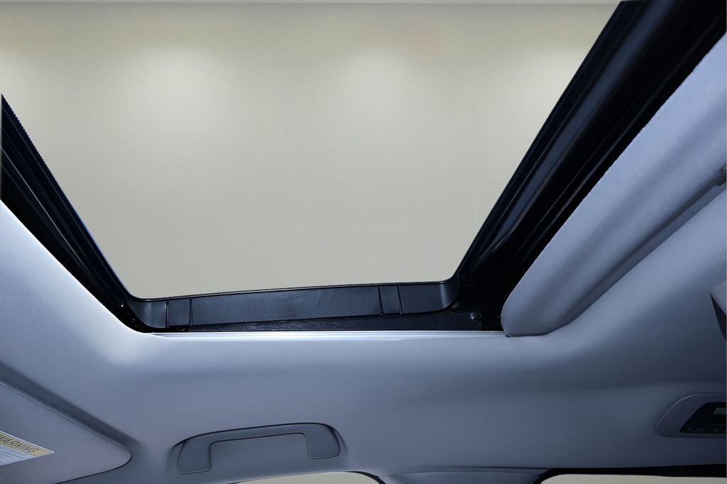 Used 2018 Honda Odyssey Touring image 29