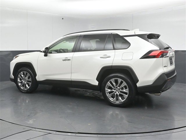 Used 2021 Toyota RAV4 Limited image 5