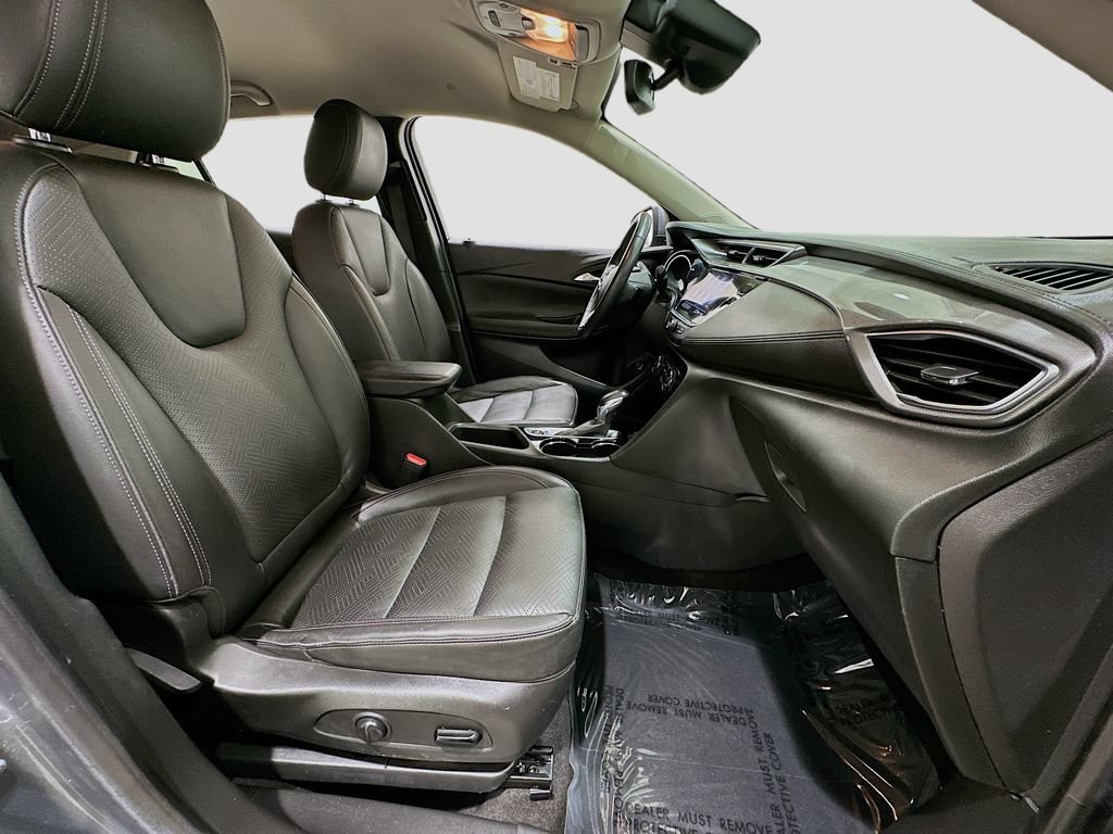 Used 2022 Buick Encore GX Essence FWD image 30