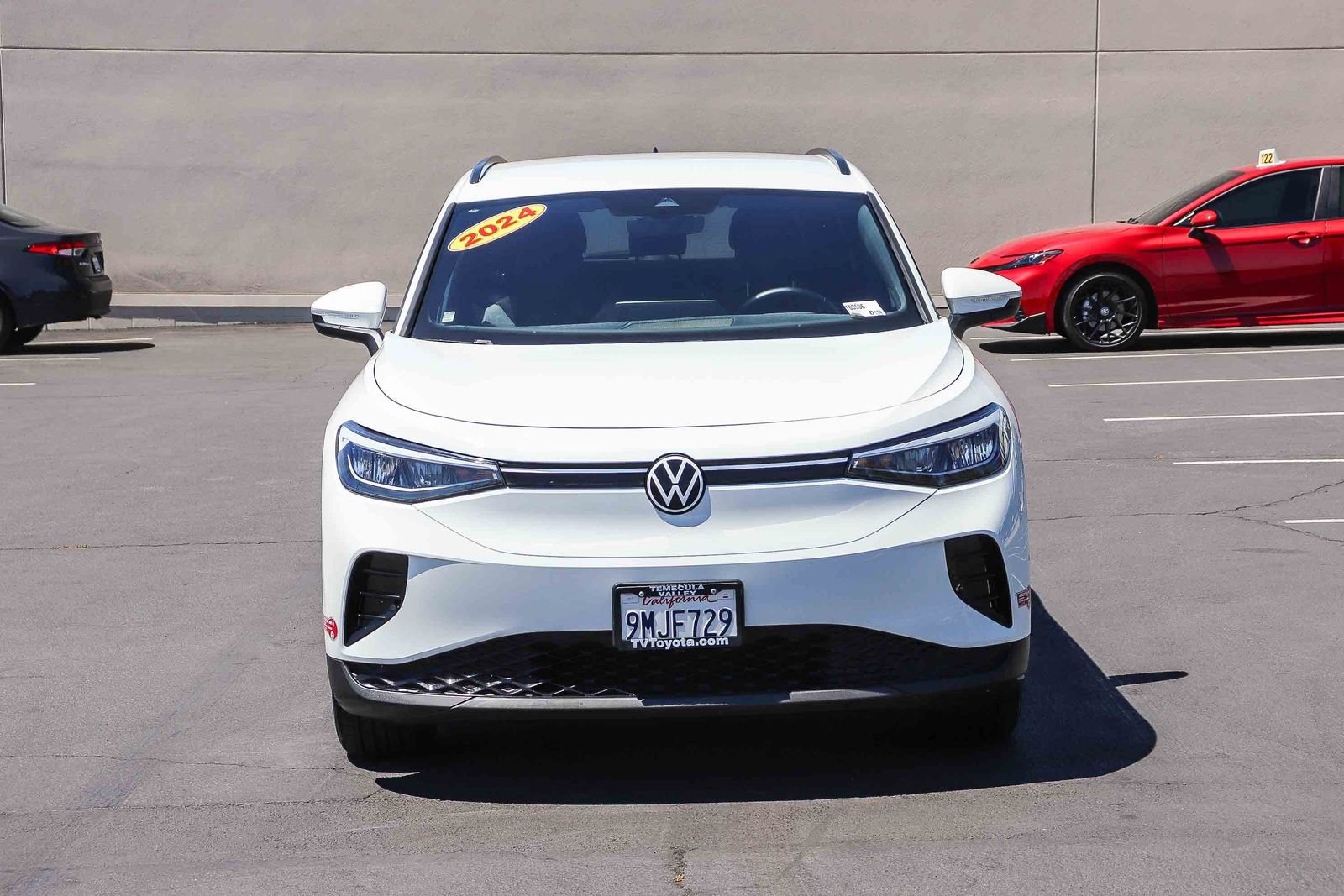 Used 2024 Volkswagen ID.4 2WD image 2