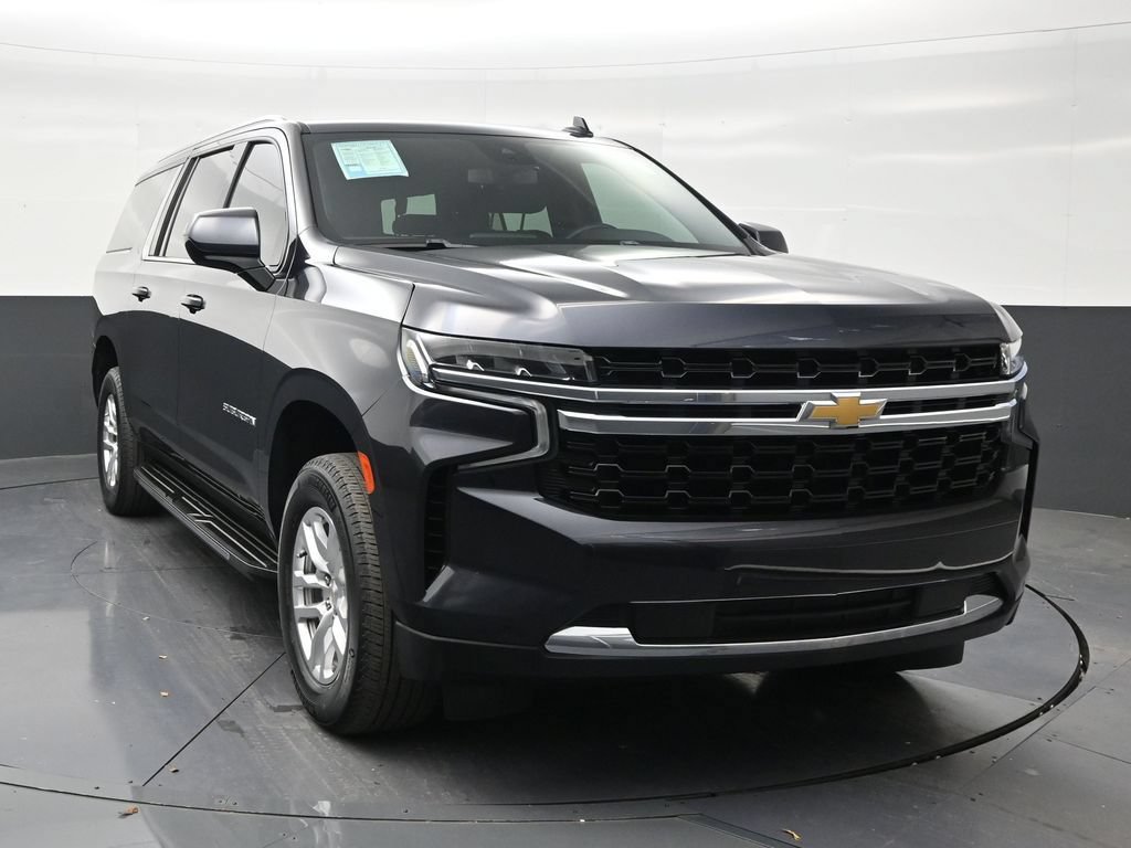 Used 2024 Chevrolet Suburban LS RWD image 7