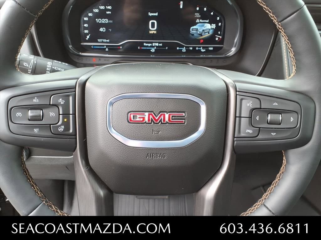 Used 2024 GMC Yukon AT4 w/ Technology Package image 21