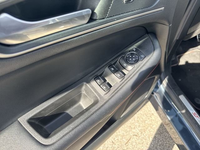 Used 2022 Ford Edge ST-Line AWD/4WD image 22