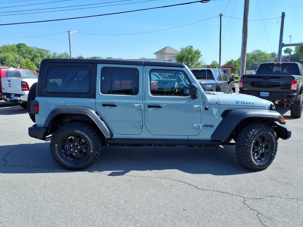 Used 2023 Jeep Wrangler Unlimited AWD/4WD image 3