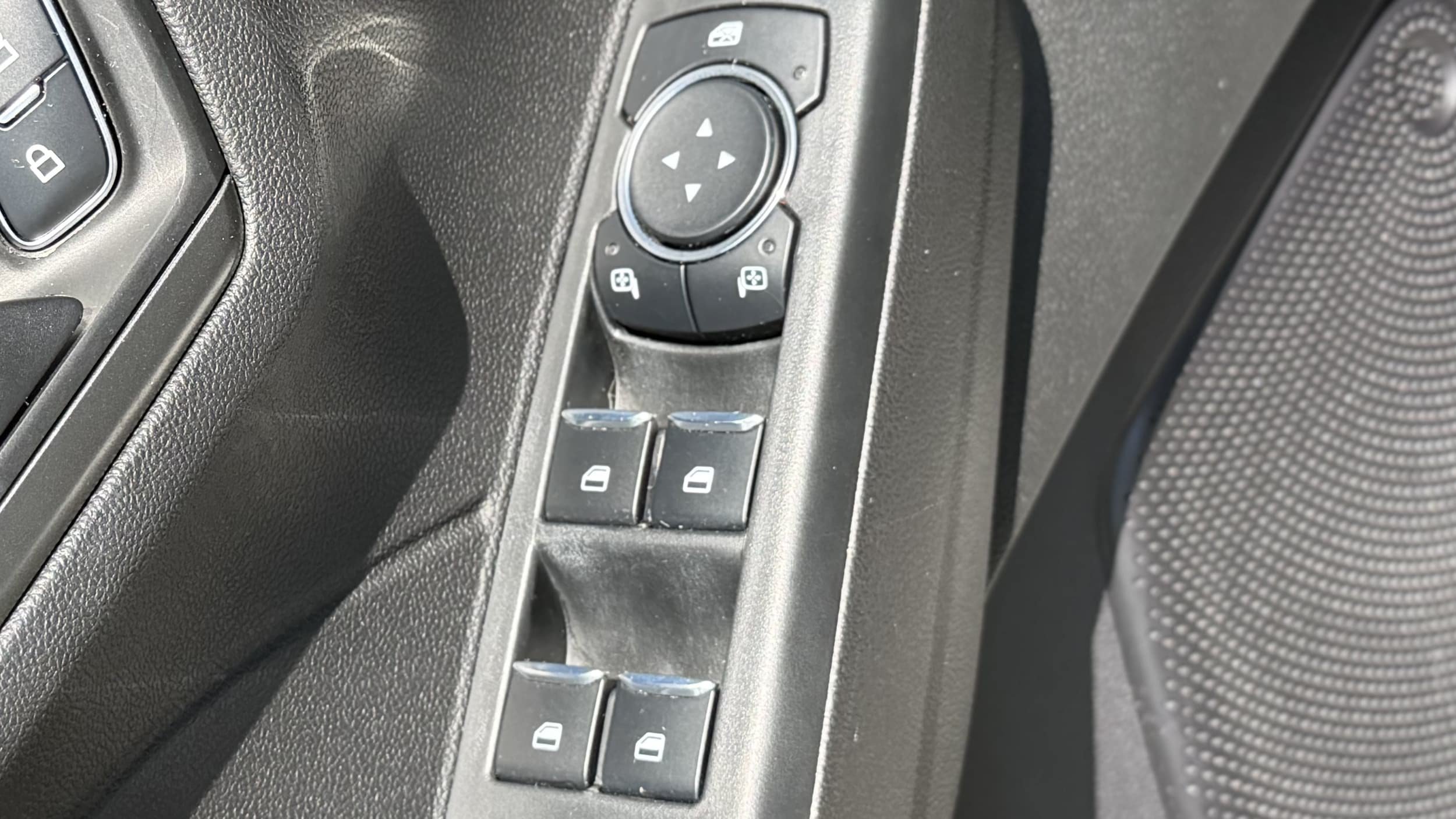 Used 2023 Ford Escape Active FWD image 19