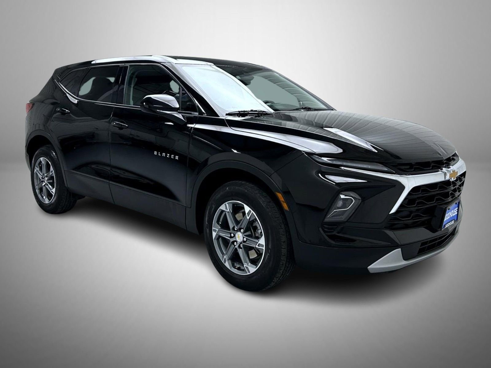 Used 2025 Chevrolet Blazer LT AWD/4WD image 3