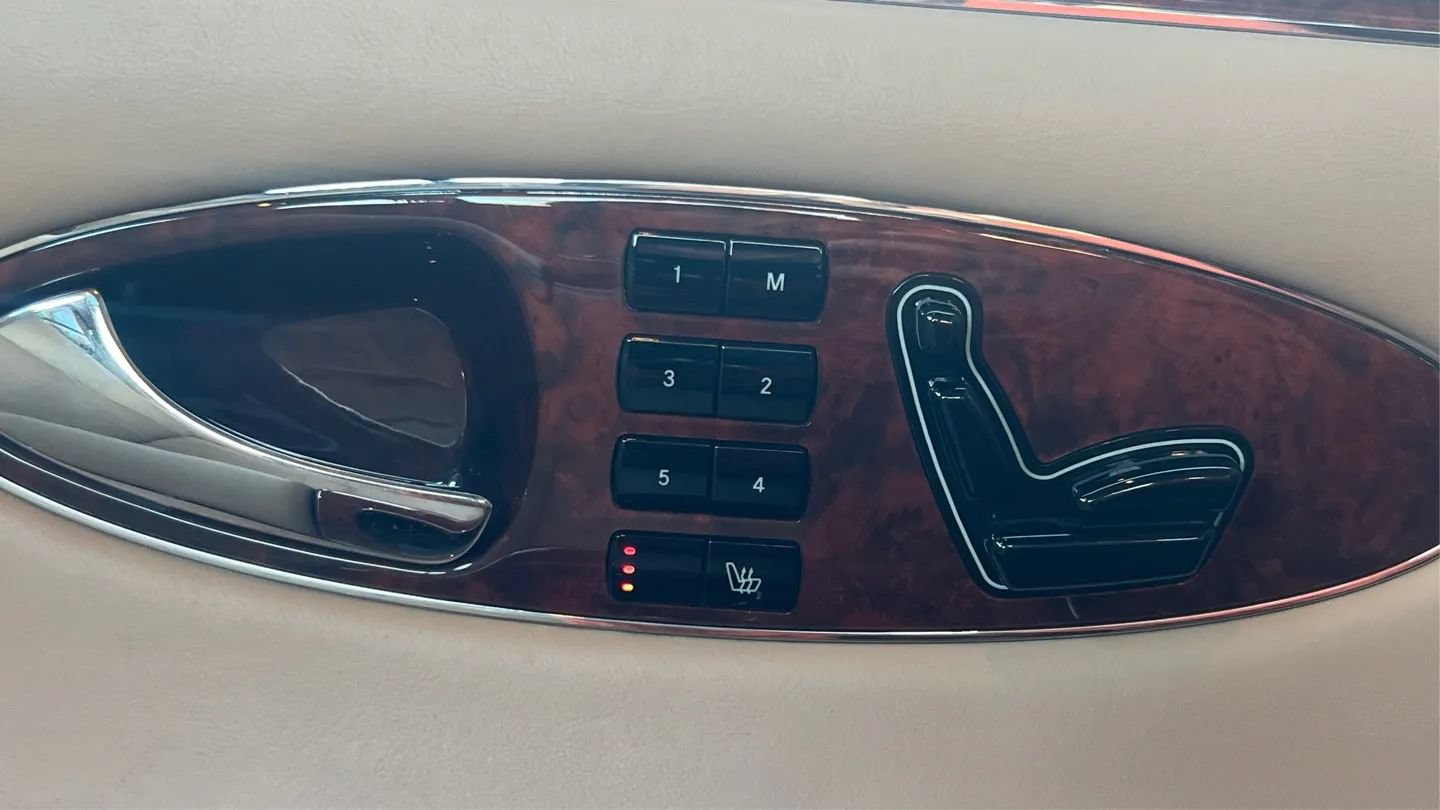 Used 2004 Maybach 57 RWD image 49