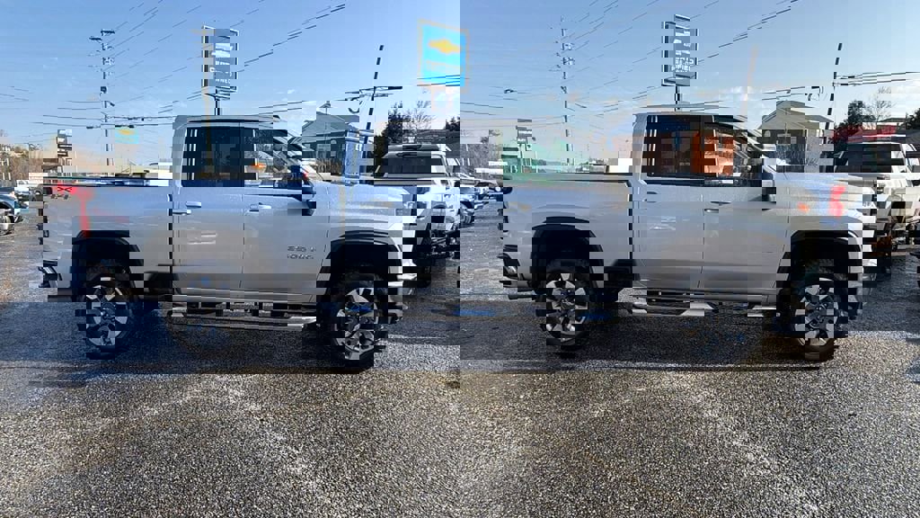 Certified 2022 Chevrolet Silverado 2500 LT w/ Convenience Package image 4