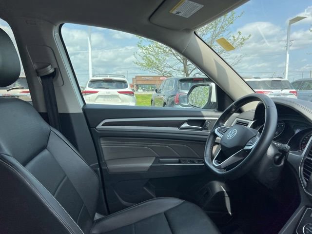 Used 2021 Volkswagen Atlas SE image 35