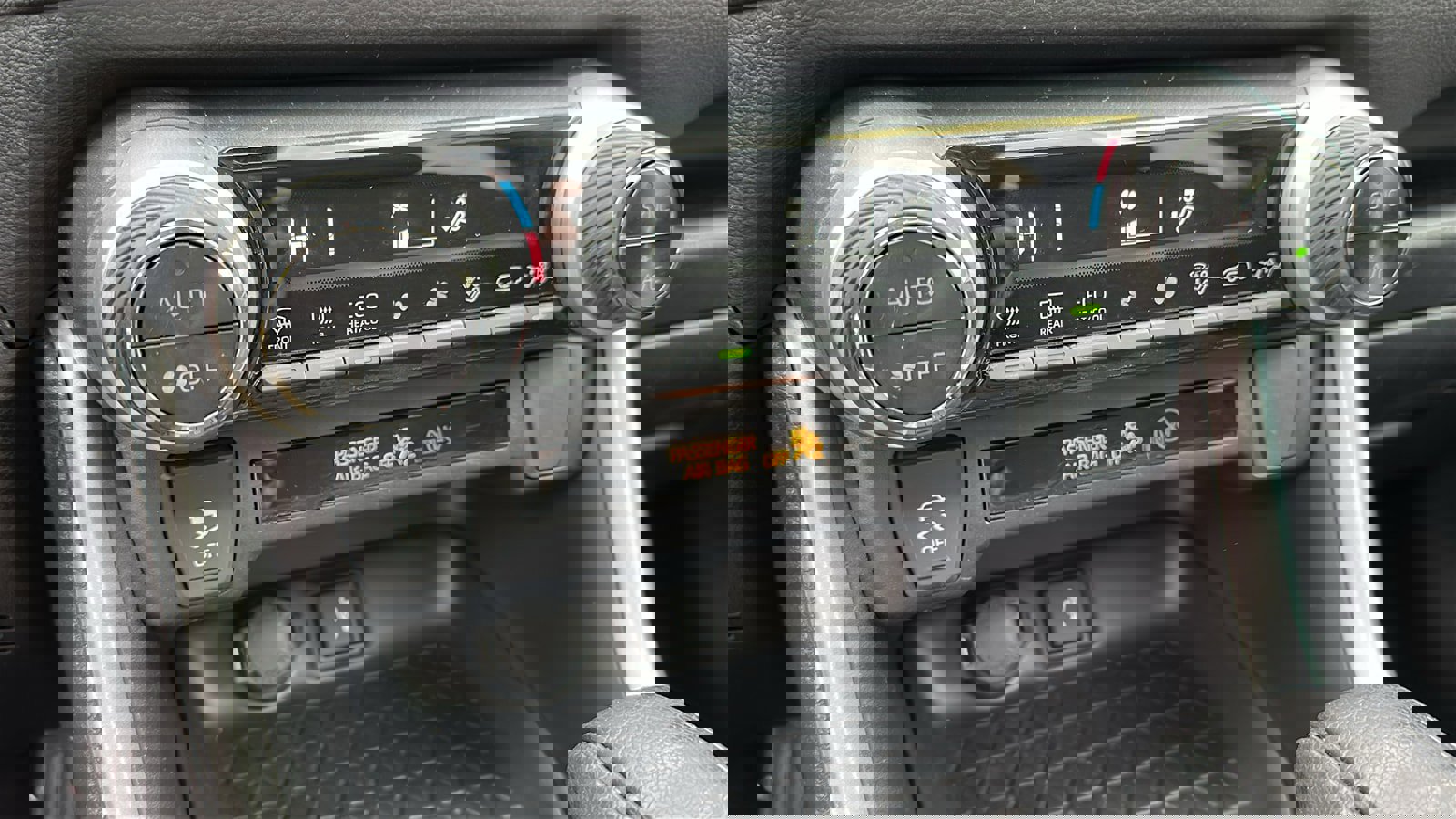 Used 2021 Toyota RAV4 XLE w/ Convenience Package image 18