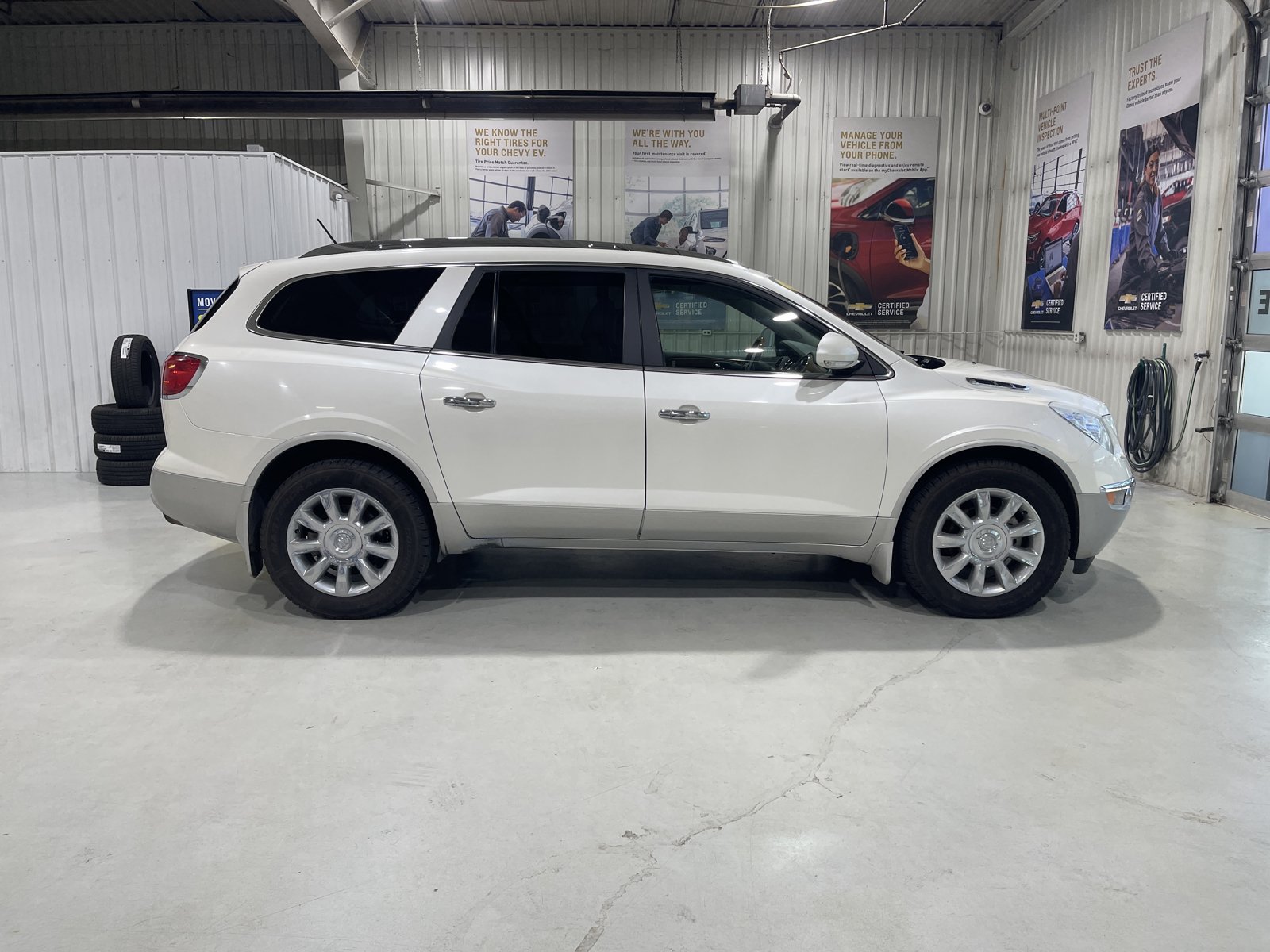 Used 2012 Buick Enclave Leather w/ Trailering Provision Package AWD/4WD image 9