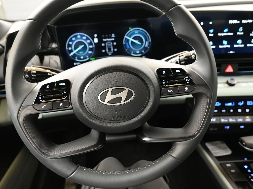 New 2026 Hyundai Elantra Limited image 25