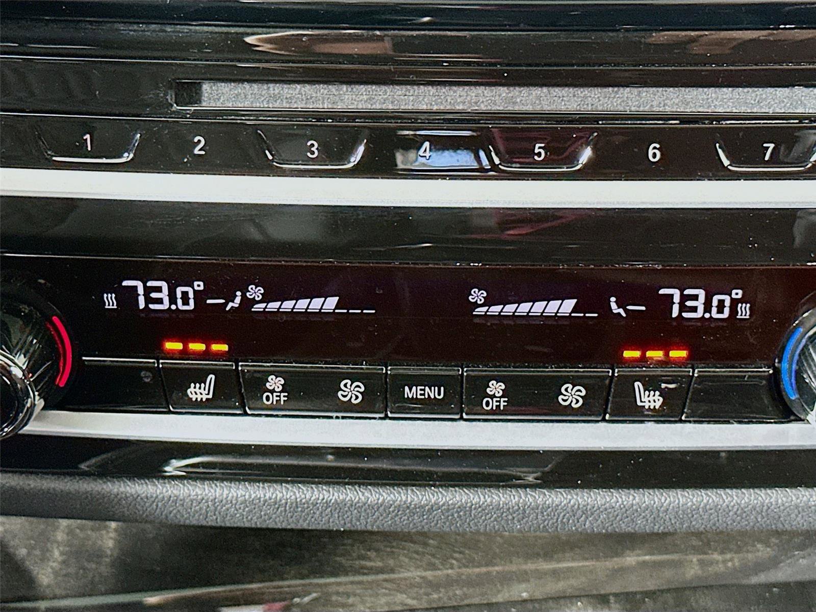 Used 2018 BMW M550i xDrive image 21