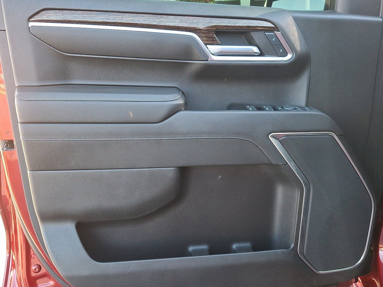 Used 2022 GMC Sierra 1500 Elevation image 13