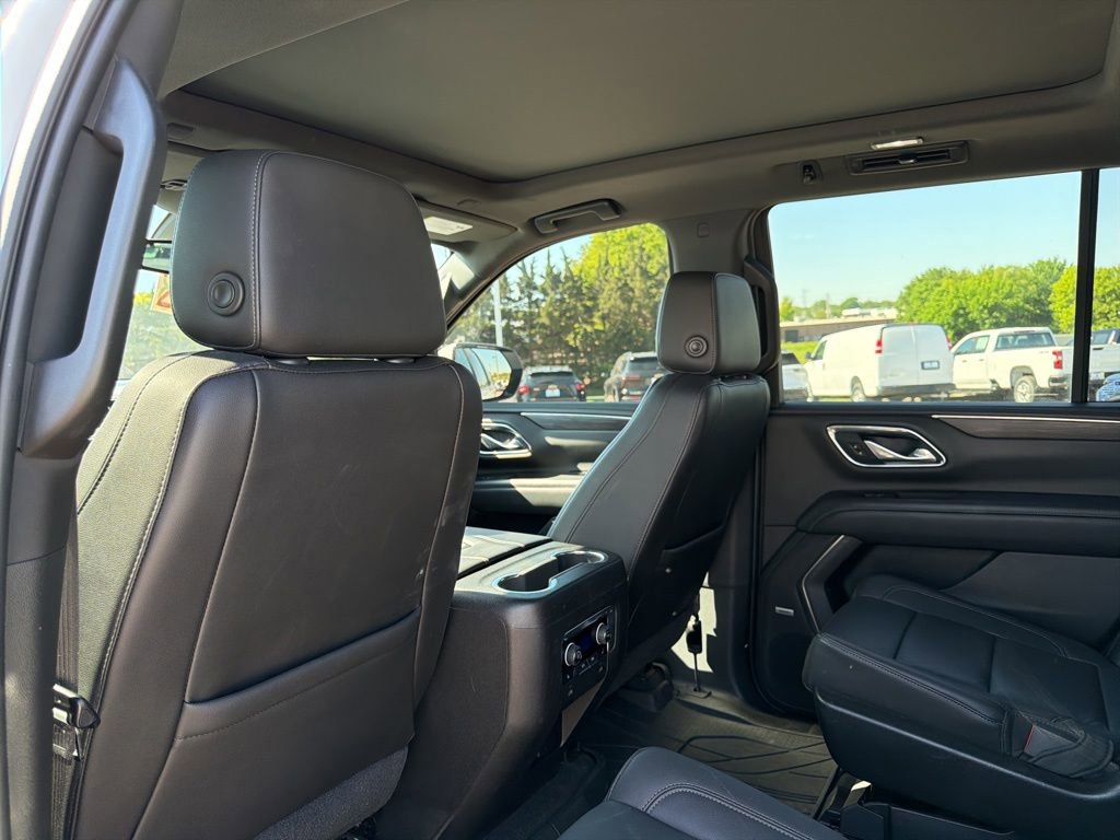 Used 2021 Chevrolet Tahoe Z71 w/ Z71 Signature Package AWD/4WD image 11