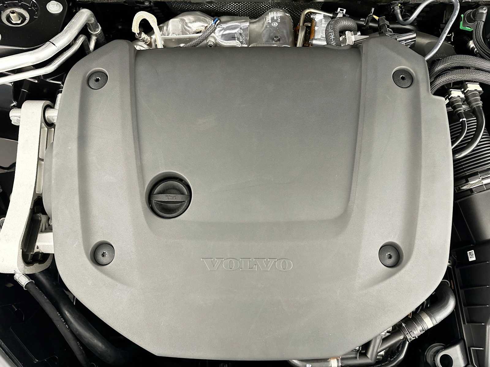 Used 2025 Volvo XC90 B6 Plus w/ Protection Package Premier image 27