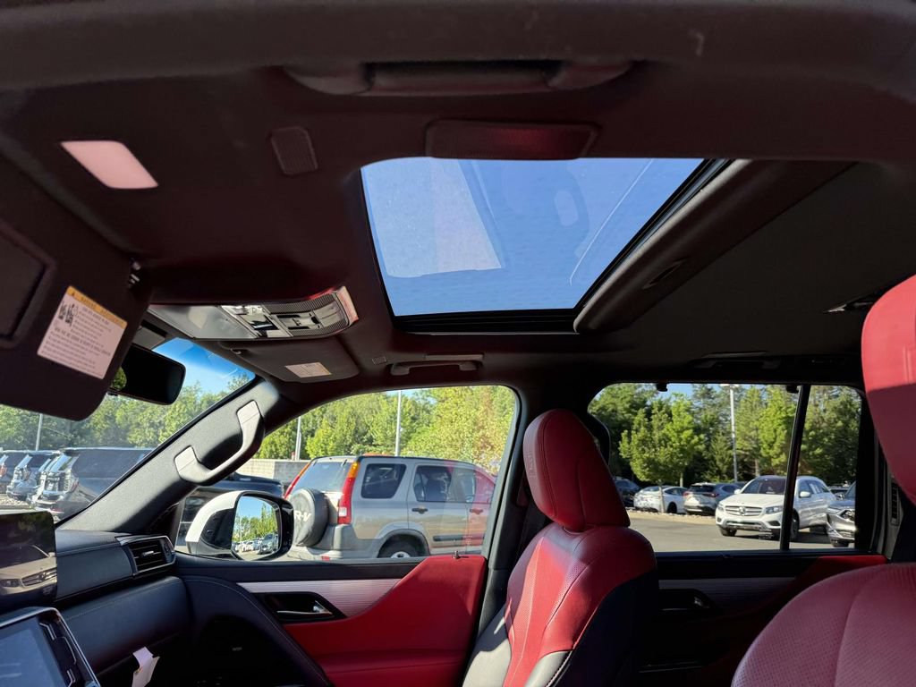 Used 2024 Lexus LX 600 F Sport AWD/4WD image 20