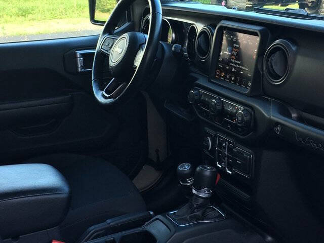 Used 2022 Jeep Wrangler Unlimited Sport AWD/4WD image 23