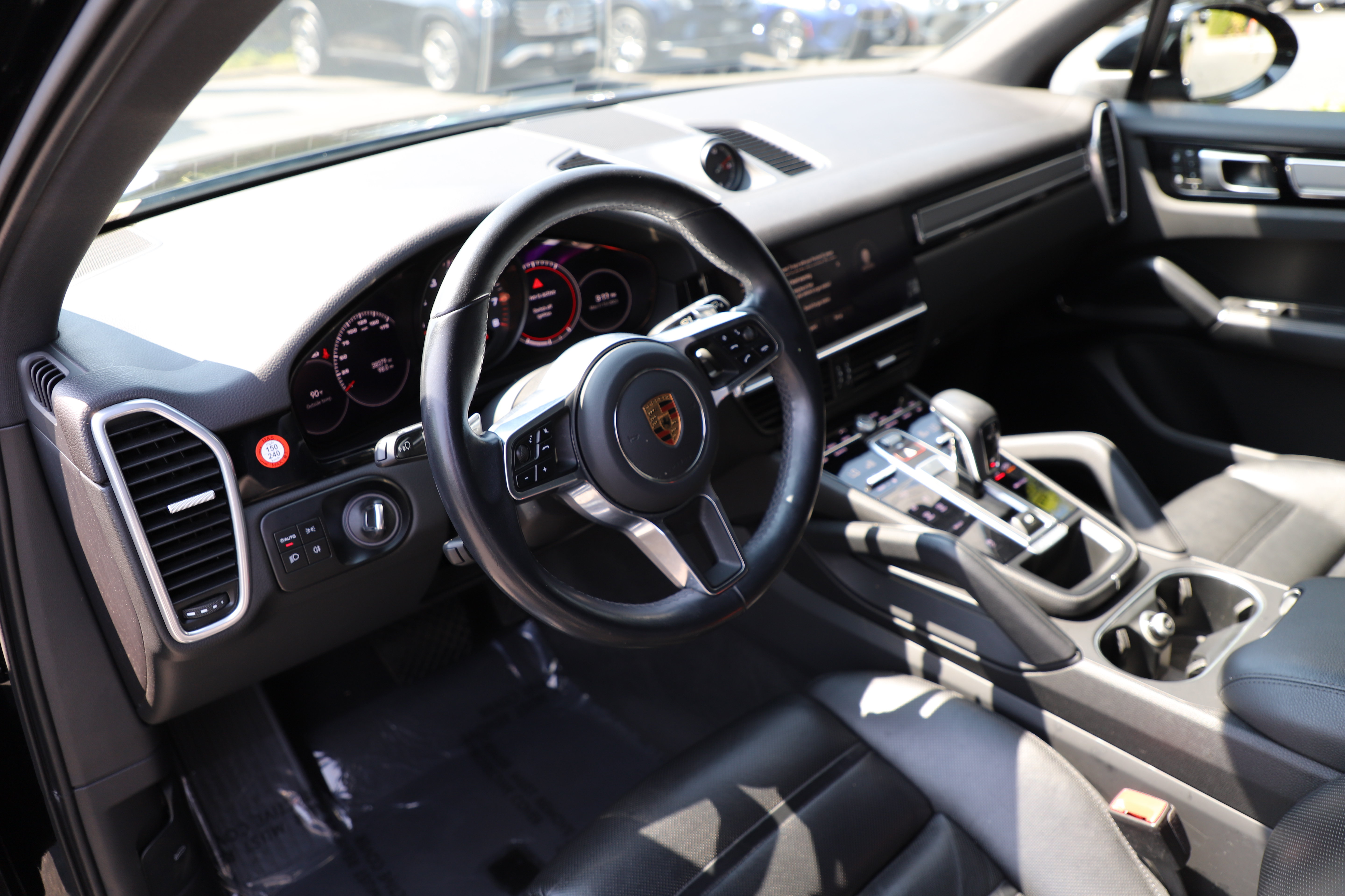 Used 2023 Porsche Cayenne Platinum Edition AWD/4WD image 19