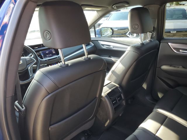 Certified 2023 Cadillac XT5 Luxury FWD image 12