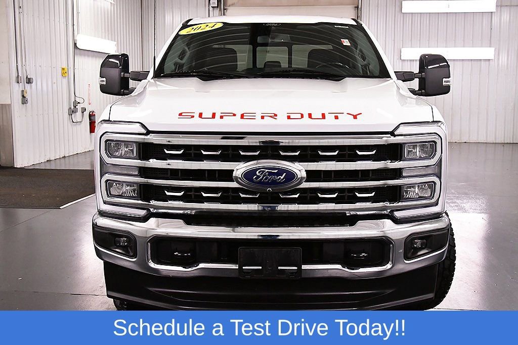 Used 2024 Ford F250 Lariat image 3