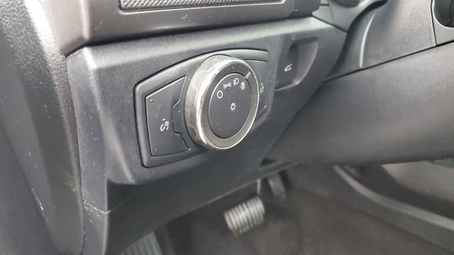 Used 2020 Ford Fusion SE image 7