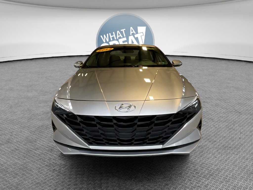 Used 2022 Hyundai Elantra SEL FWD image 9