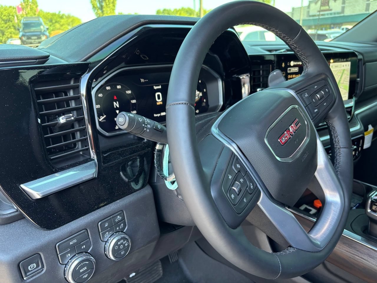 Used 2026 GMC Sierra 1500 SLT w/ SLT Premium Package AWD/4WD image 14
