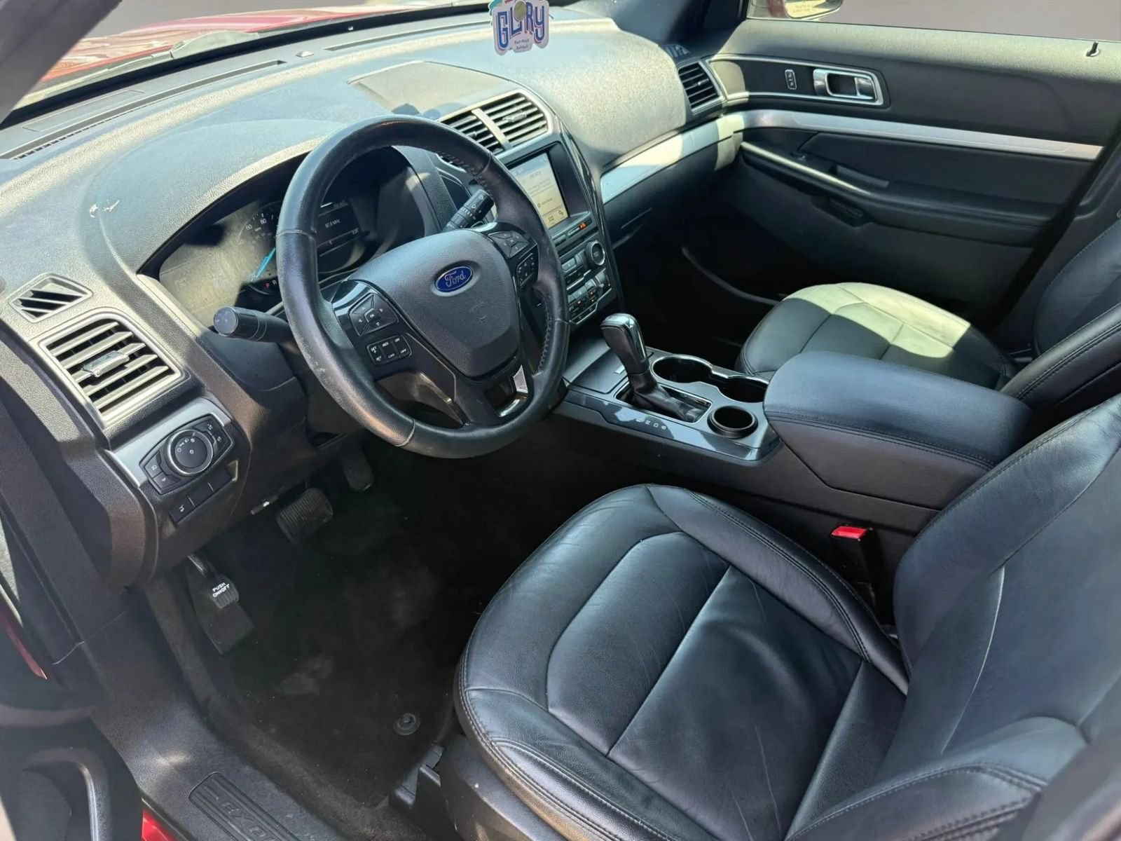 Used 2017 Ford Explorer XLT w/ Equipment Group 202A FWD image 14