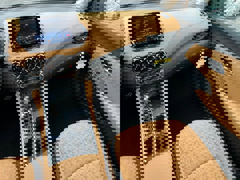 New 2025 Nissan Sentra SV w/ SV Premium Package image 28