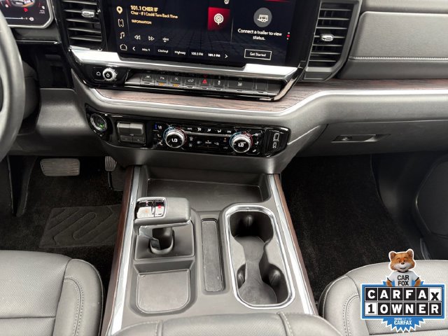 Used 2026 GMC Sierra 1500 SLT RWD image 3