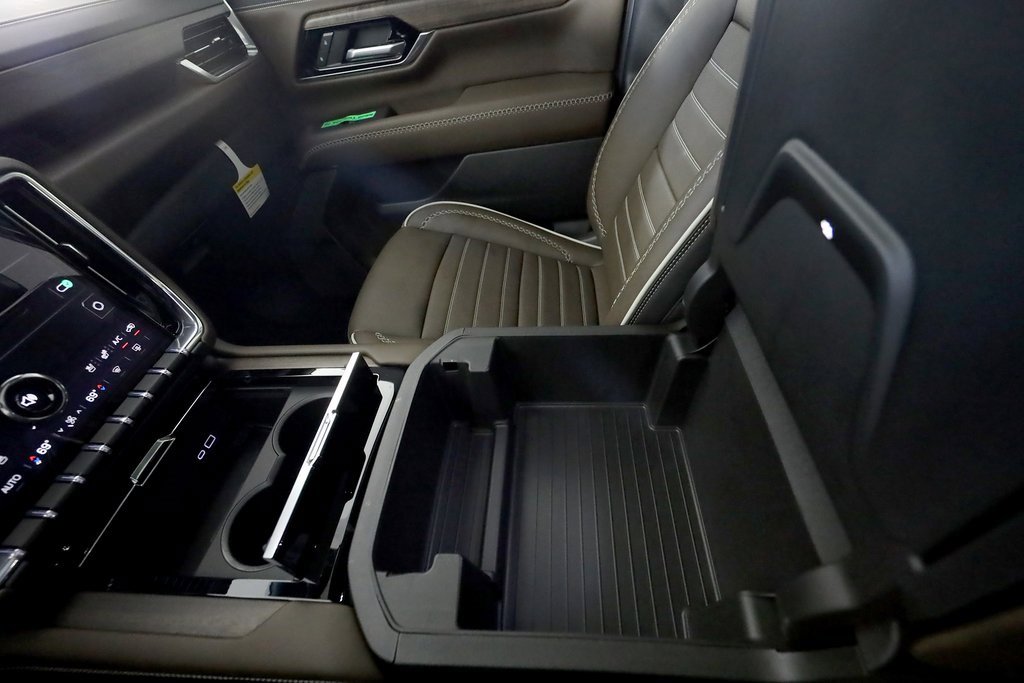 Used 2025 GMC Yukon Denali Ultimate image 38
