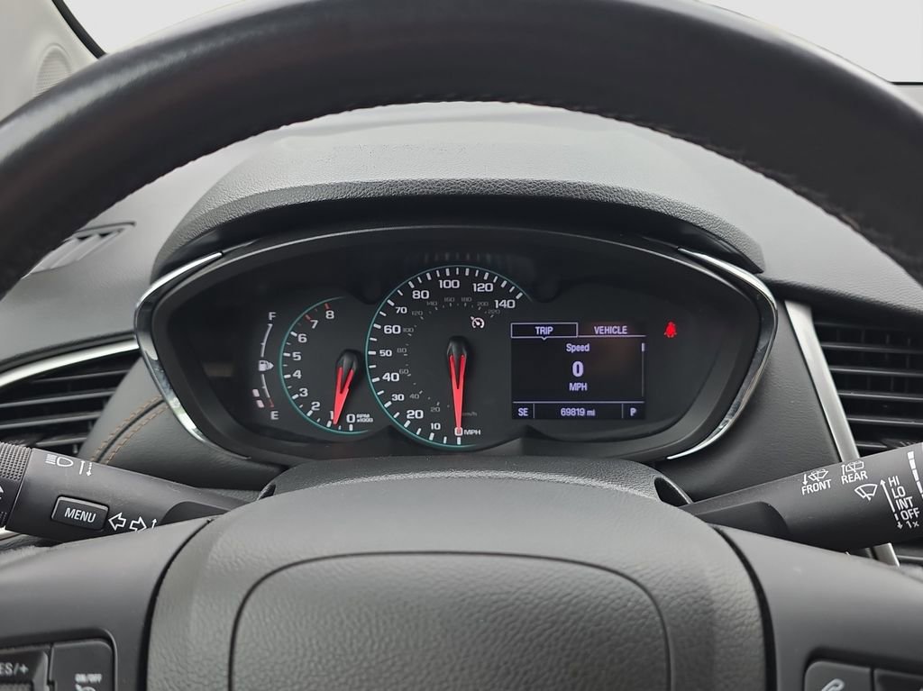 Used 2019 Chevrolet Trax LT w/ LT Convenience Package AWD/4WD image 10