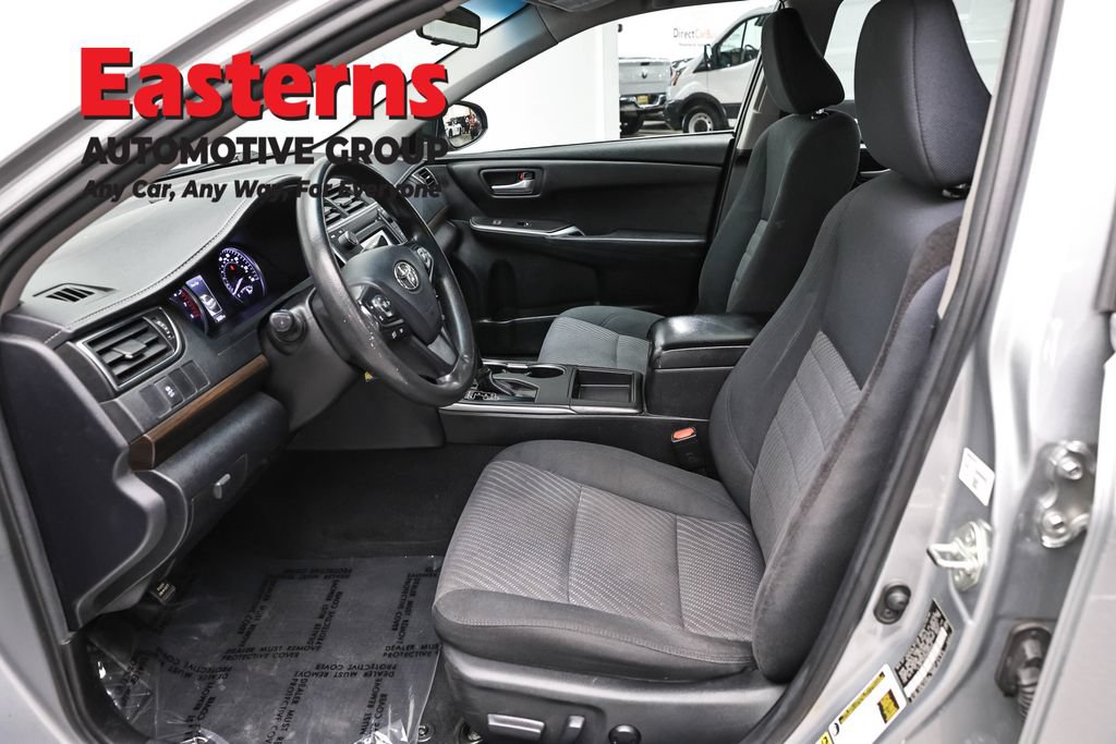 Used 2017 Toyota Camry LE FWD image 13
