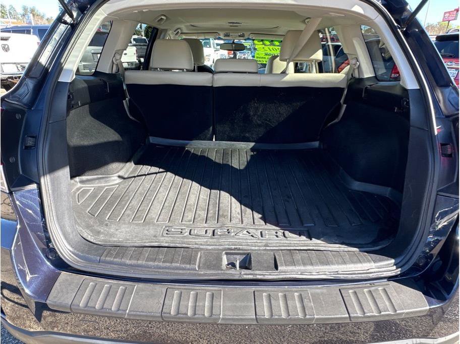 Used 2012 Subaru Outback 3.6R Limited w/ Moonroof Pkg image 7