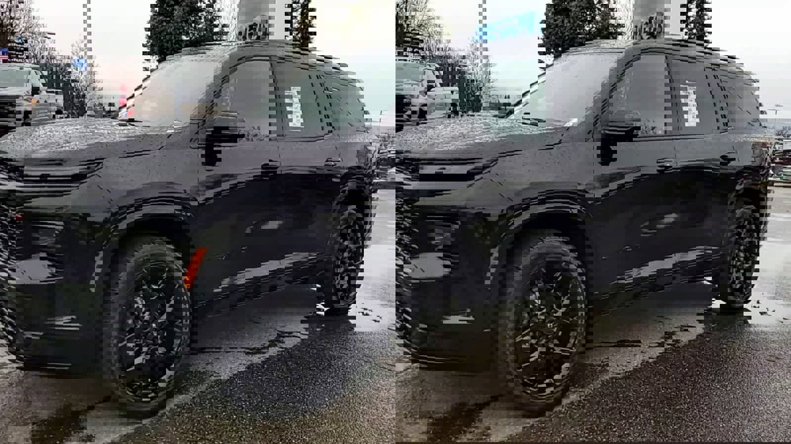 Used 2025 Chevrolet Traverse RS w/ LPO, Floor Liner Package image 4