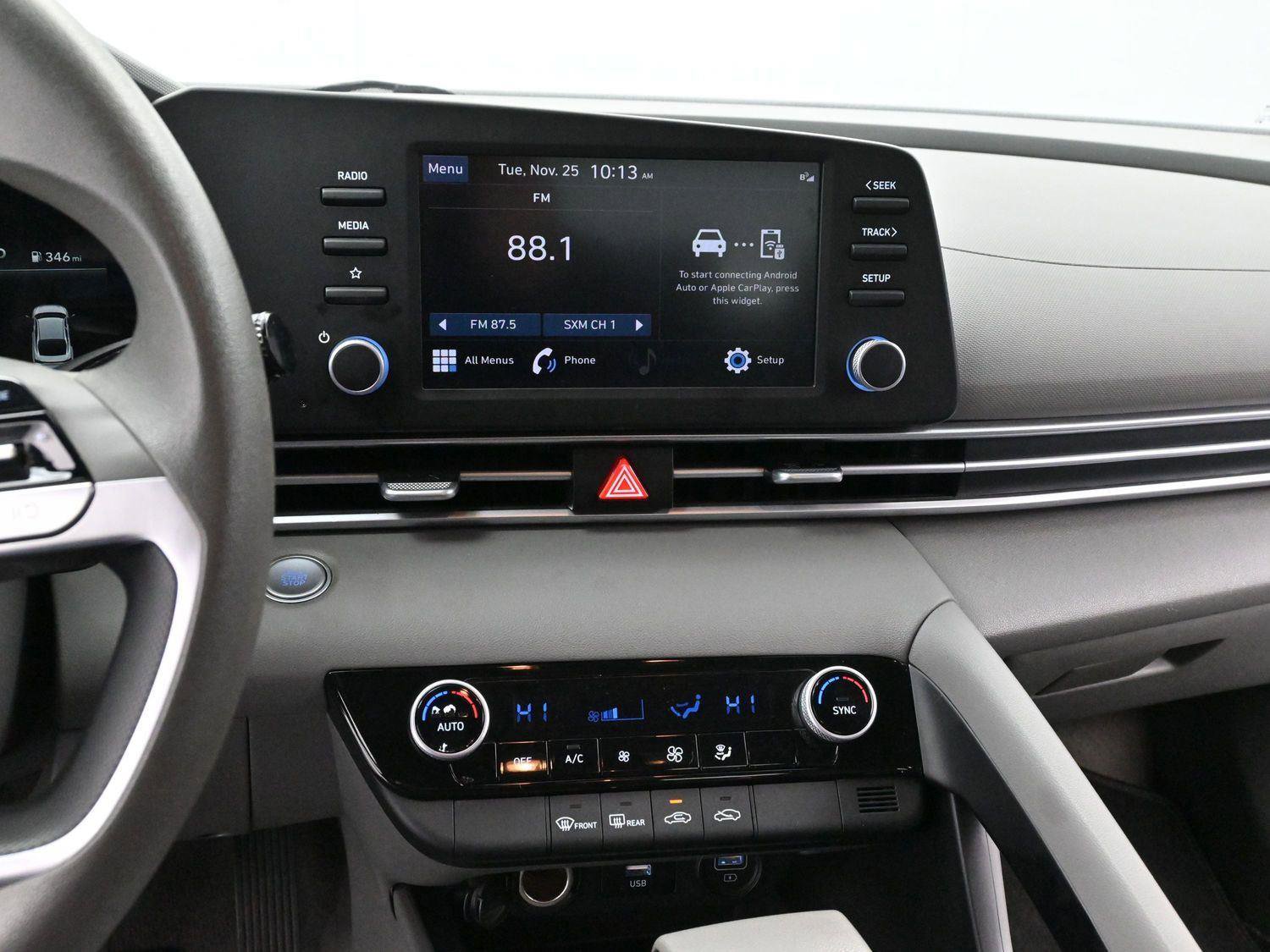 Used 2023 Hyundai Elantra SEL image 17