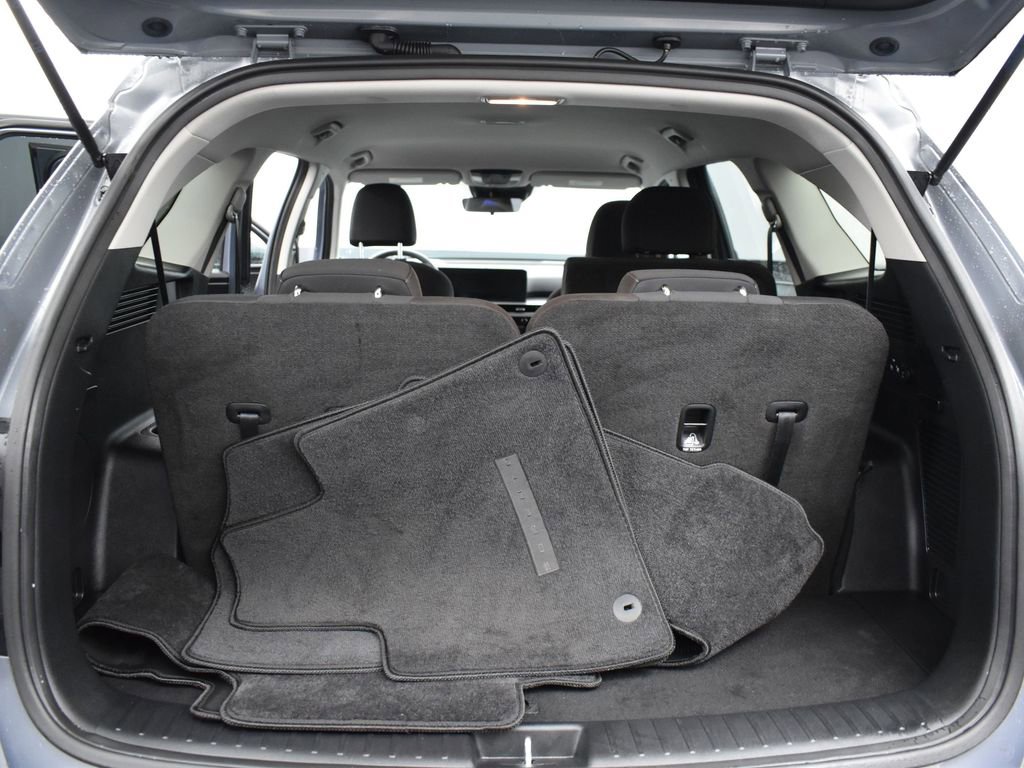 Certified 2025 Kia Sorento LX image 26