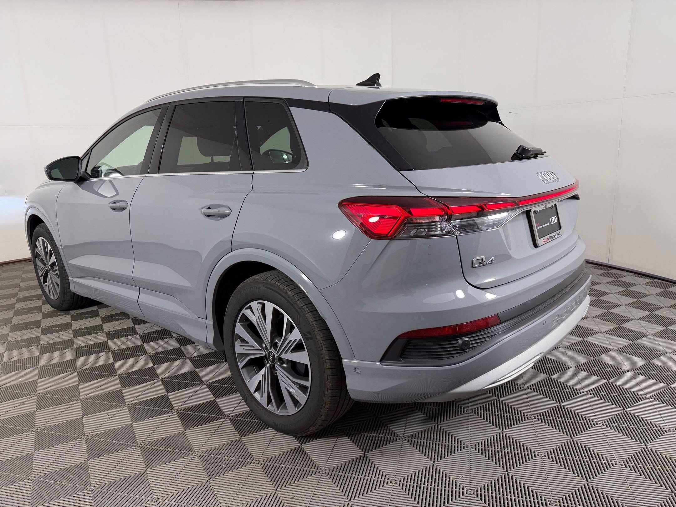 Certified 2023 Audi Q4 e-tron Premium Plus w/ Premium Plus image 3