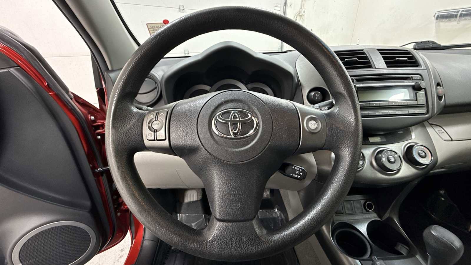 Used 2012 Toyota RAV4 4WD image 16
