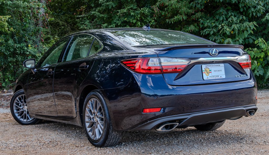Used 2018 Lexus ES 350 w/ Premier Package FWD image 3