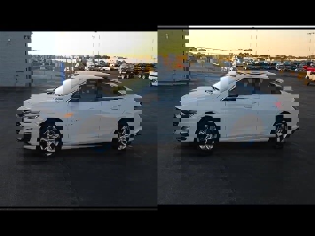 Used 2022 Chevrolet Malibu LS image 5