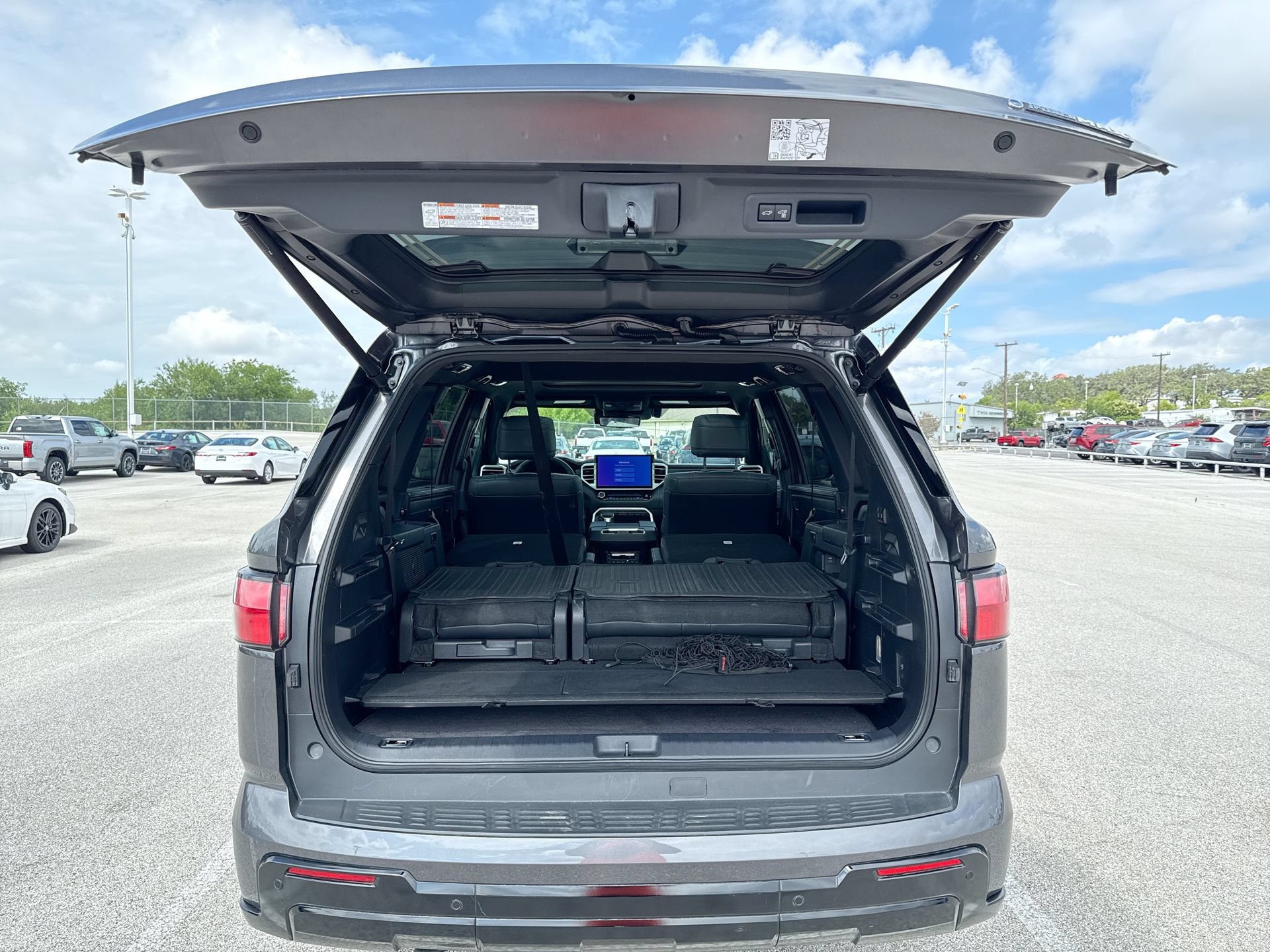 Certified 2025 Toyota Sequoia Platinum AWD/4WD image 20