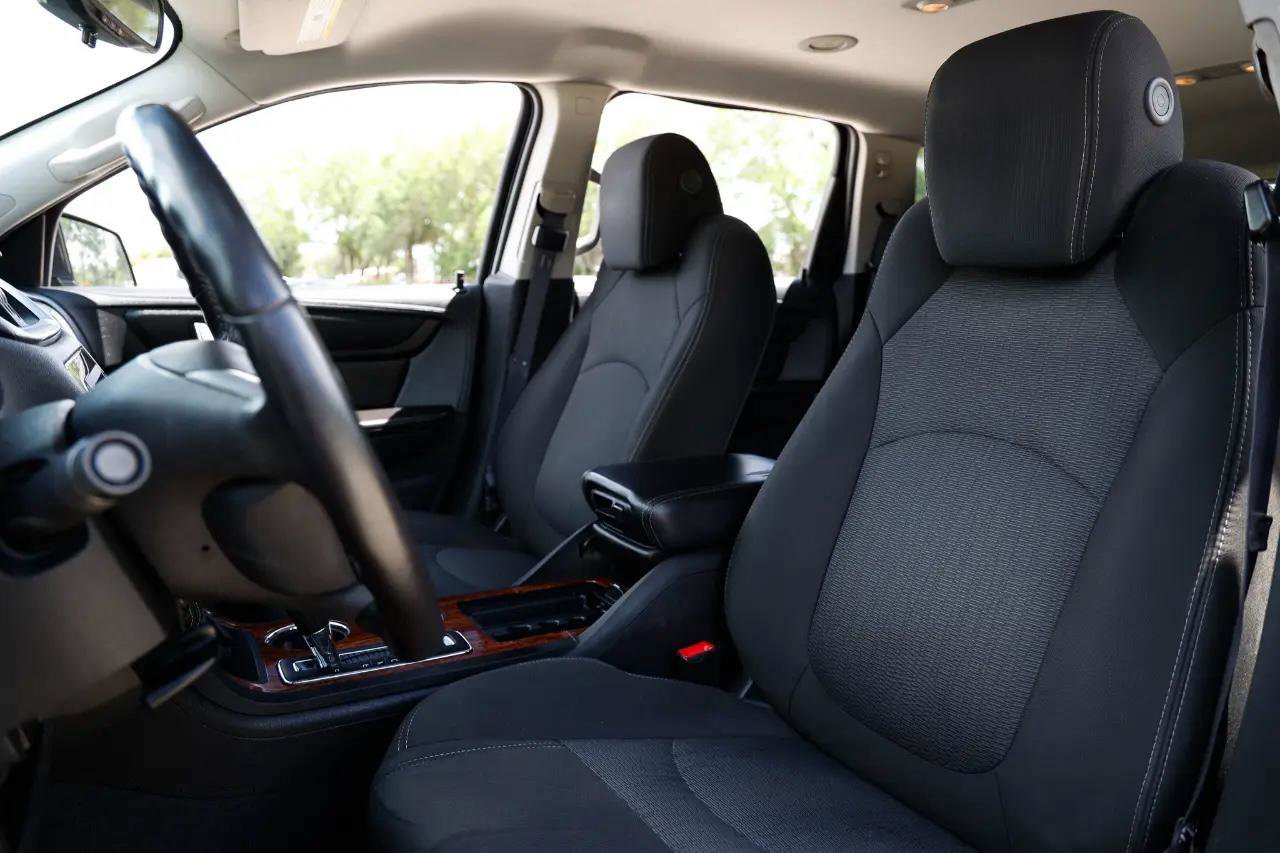 Used 2014 Chevrolet Traverse LT w/ All-Star Edition image 6