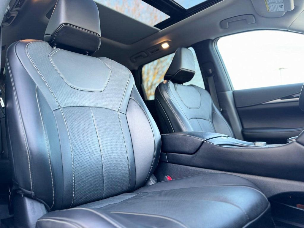 Used 2022 INFINITI QX60 Pure image 24