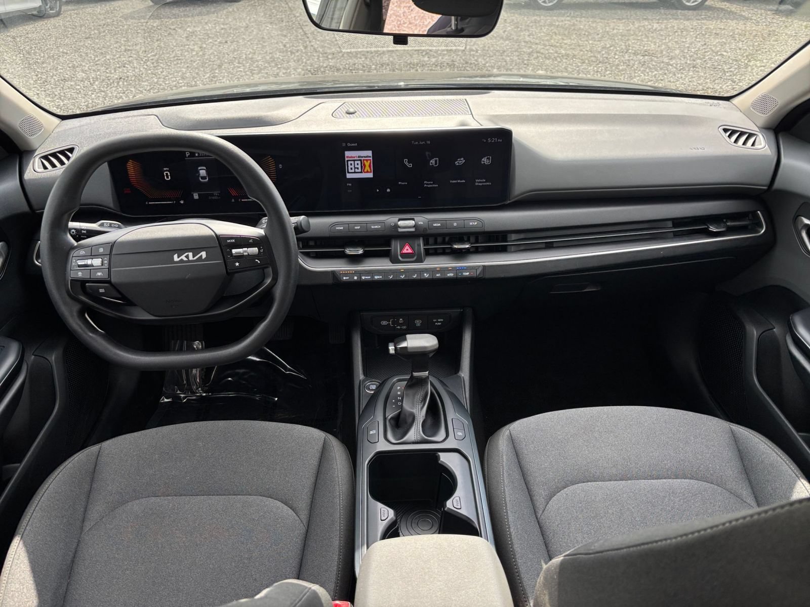 Used 2025 Kia K4 FWD image 33