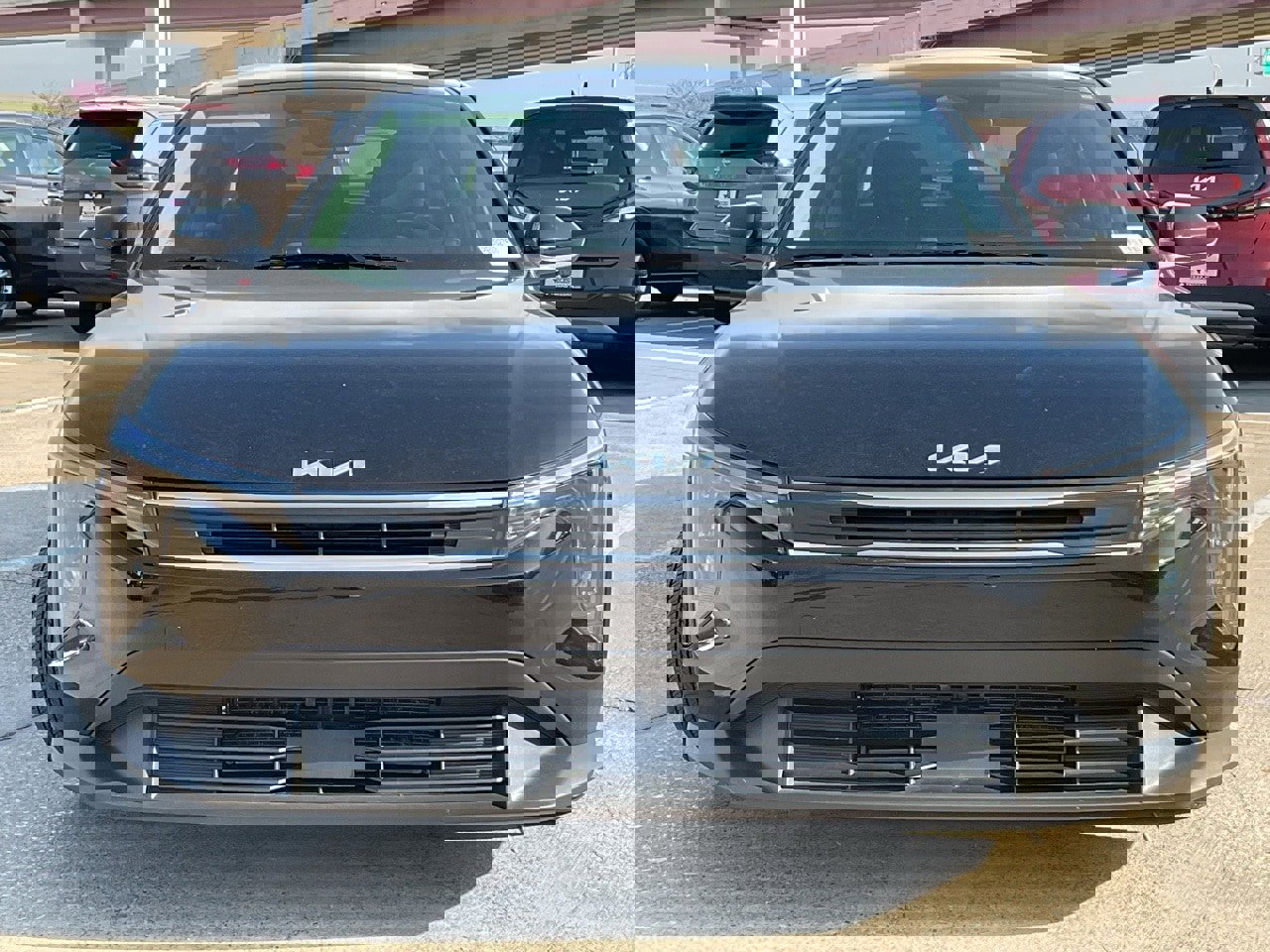 Used 2025 Kia K4 LXS image 3