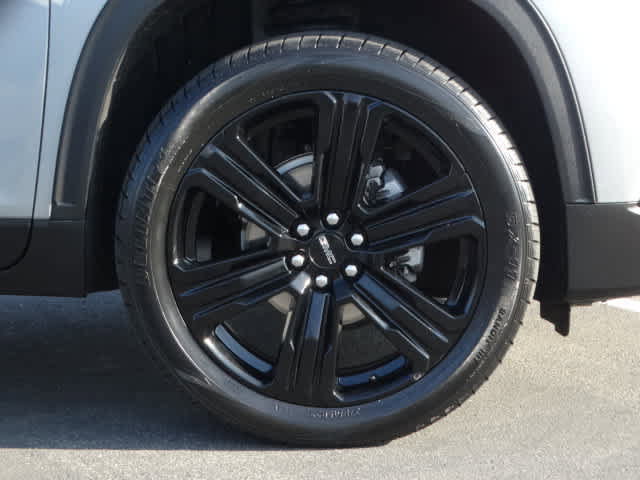 Used 2024 GMC Acadia Elevation w/ Black Edition image 8