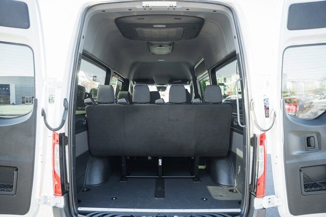 Used 2024 Mercedes-Benz Sprinter 2500 image 10