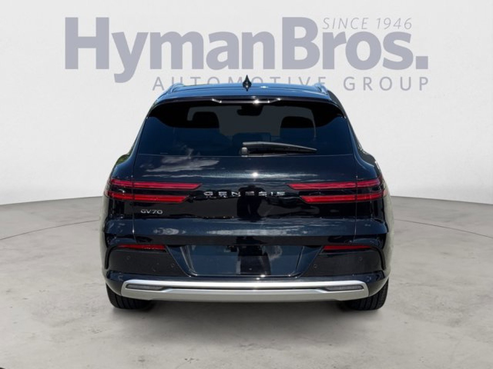 Used 2023 Genesis Electrified GV70 AWD/4WD image 4